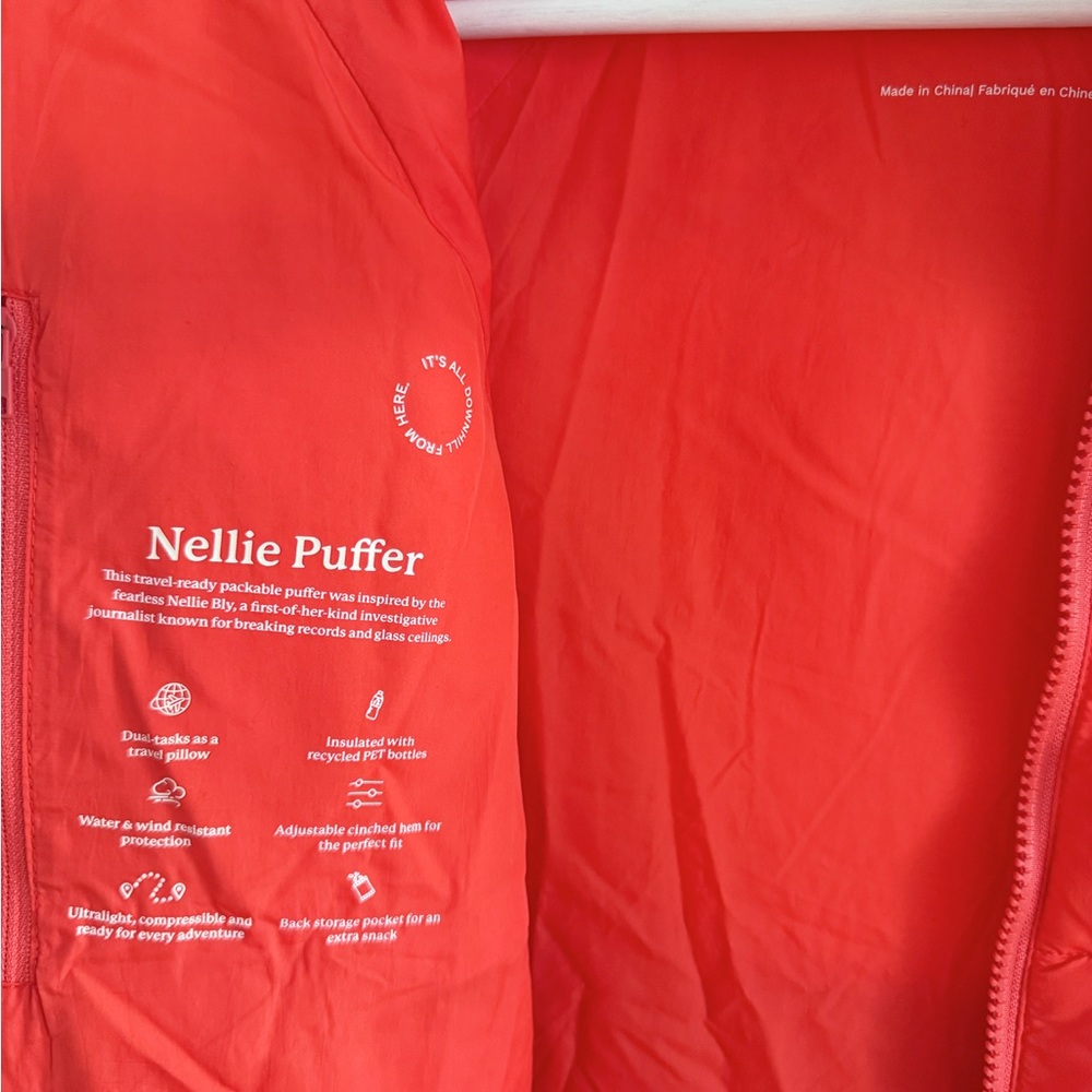 Women's Red Puffer Jacket - Picture 7 of 8